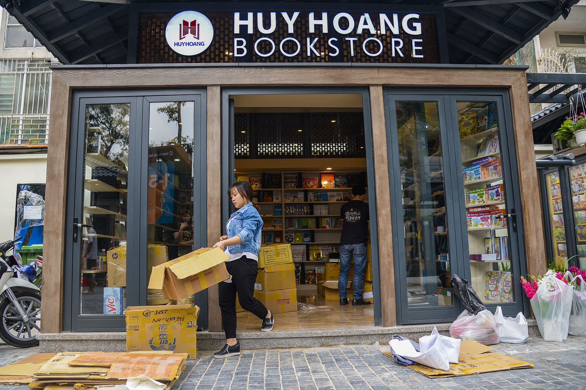 pho sach truoc ngay khai truong anh 20