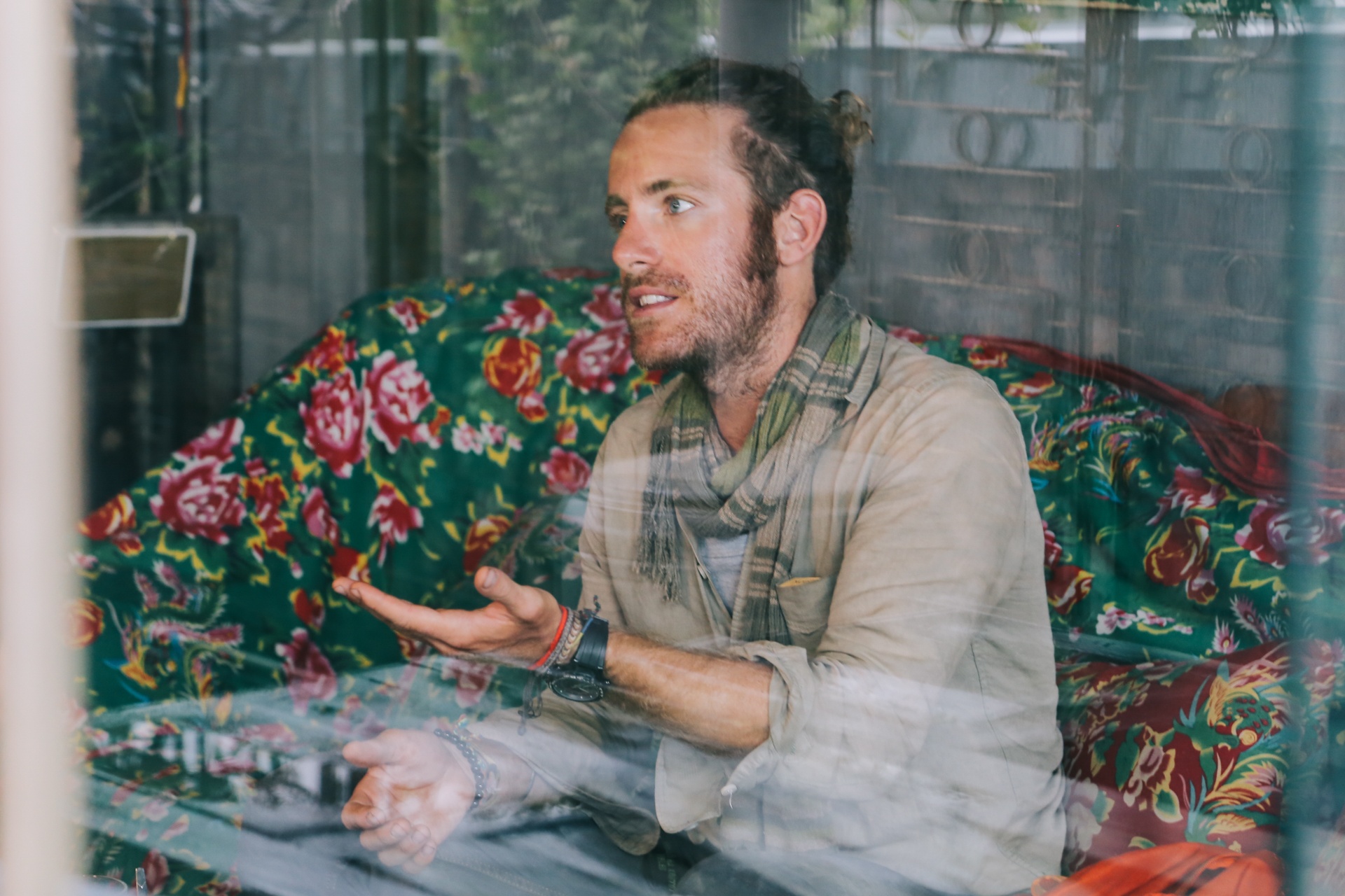 Chang trai di vespa tu Italy den Viet Nam anh 2