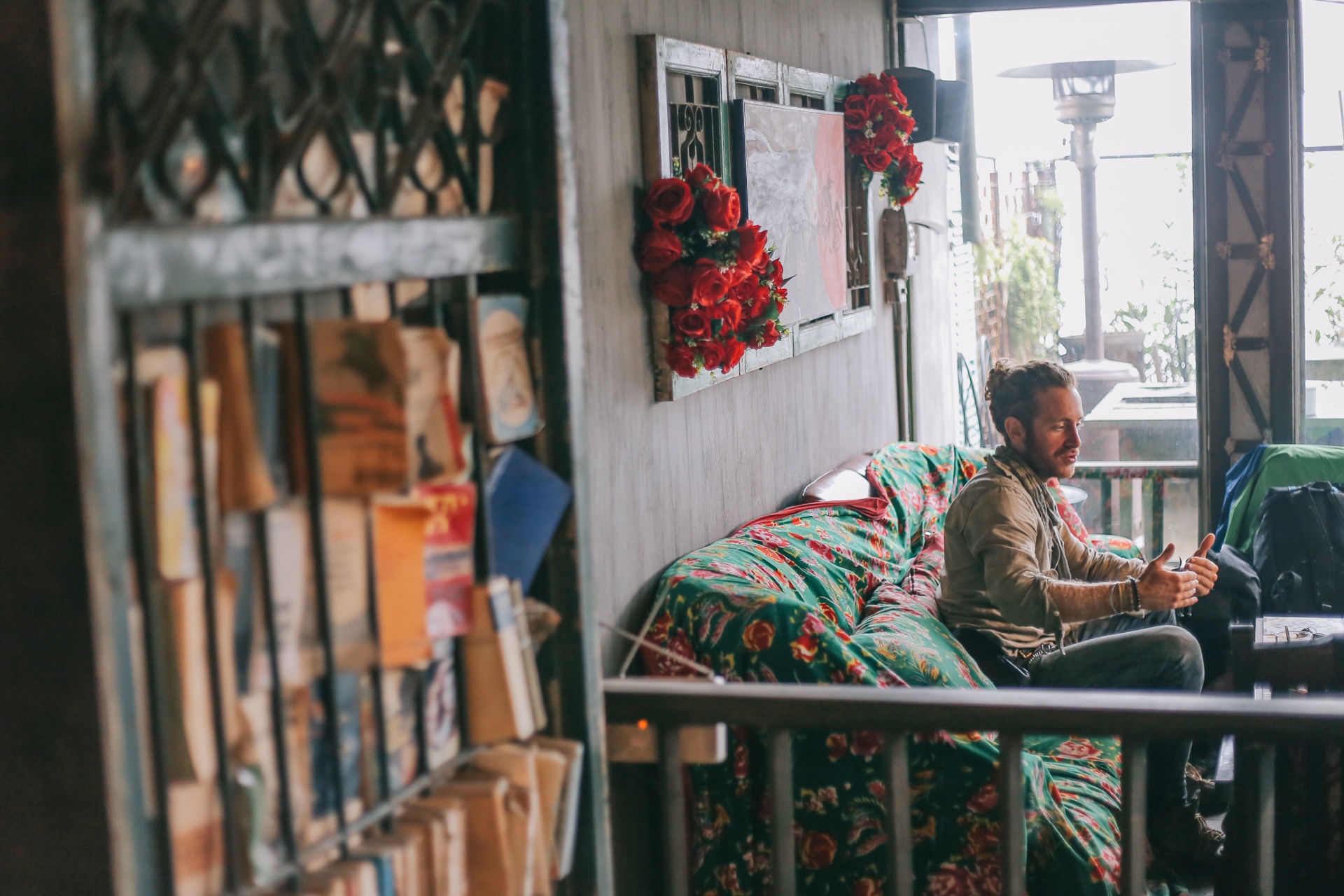 Chang trai di vespa tu Italy den Viet Nam anh 5