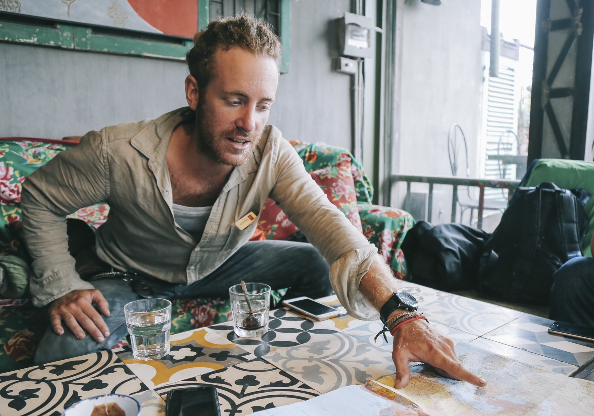 Chang trai di vespa tu Italy den Viet Nam anh 9