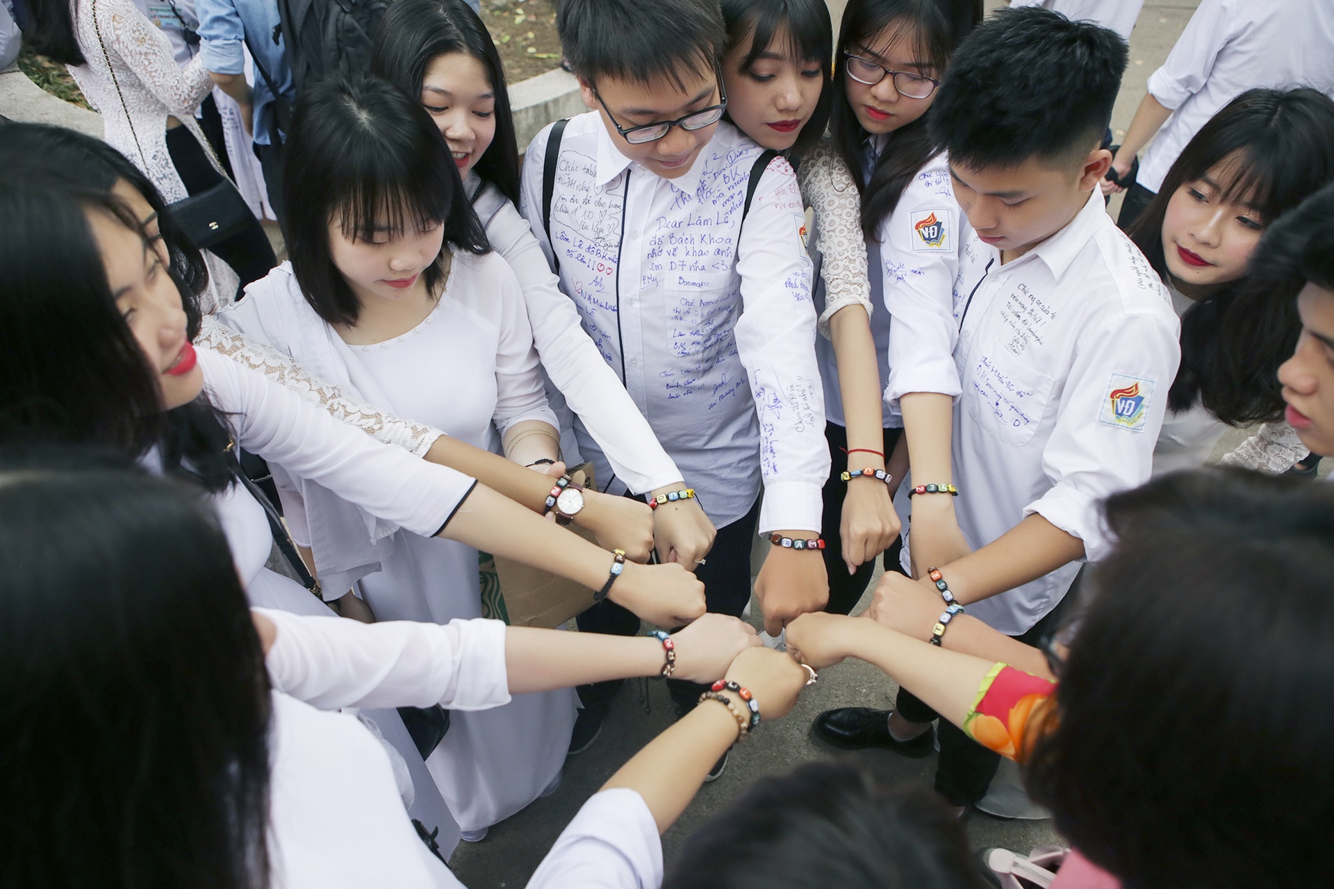 hoc sinh THPT Viet Duc chia tay tuoi hoc tro anh 9