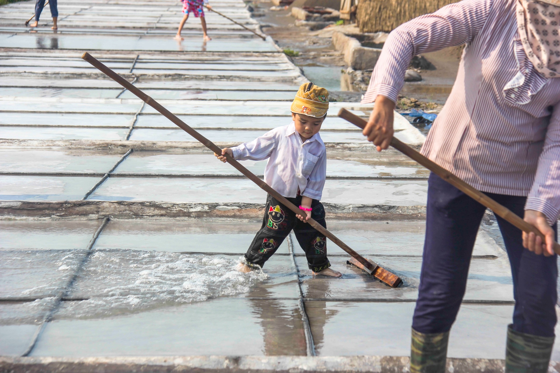 tre em Viet Nam anh 13