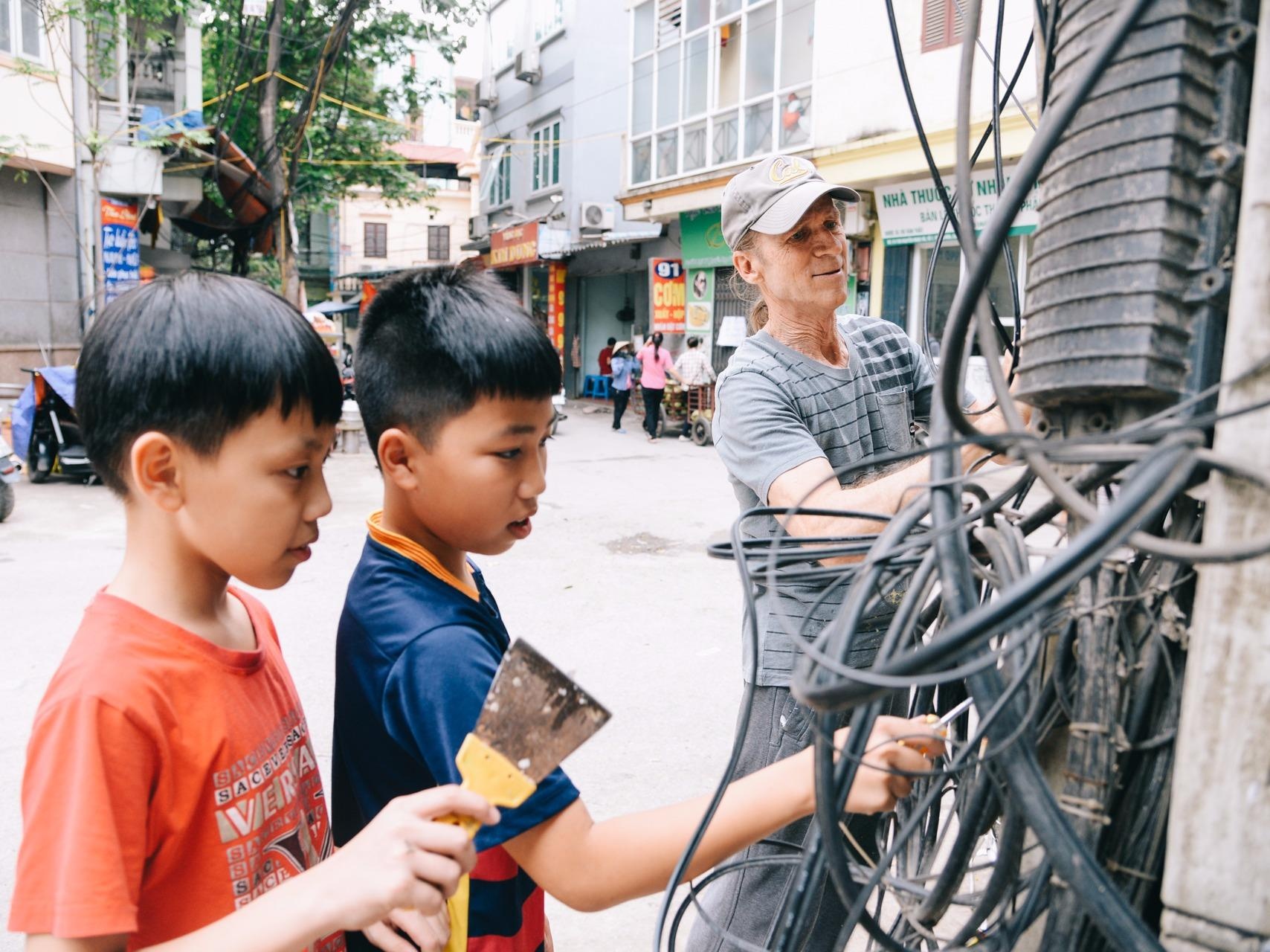 Cuu binh My mo chien dich xuong duong lam sach pho phuong hinh anh