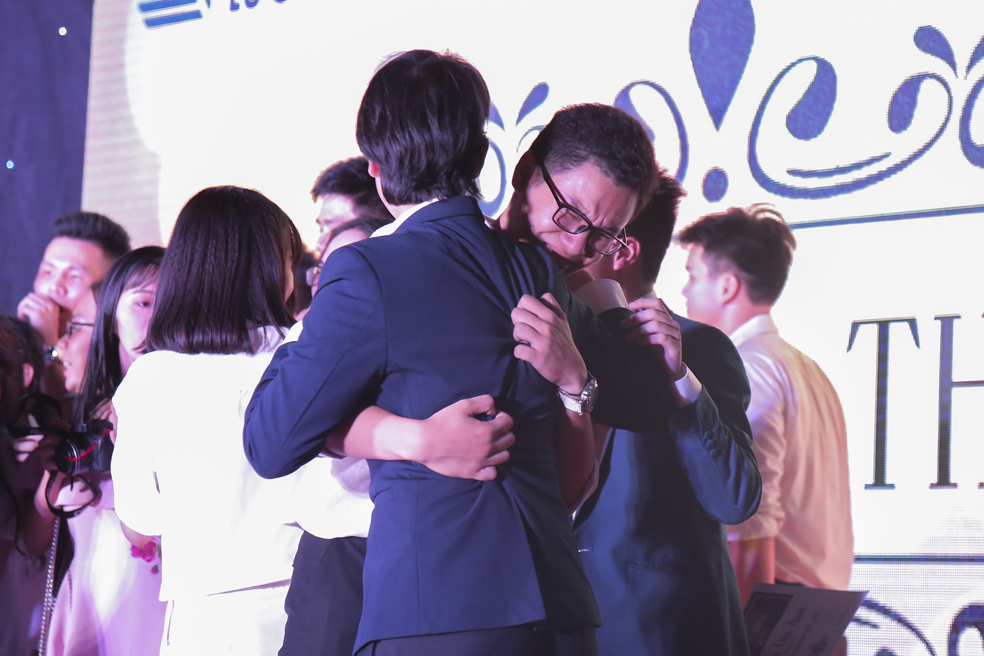 hoc sinh Luong The Vinh chia tay anh 4