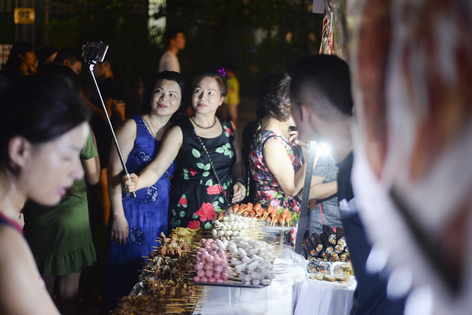 Giao luu van hoa am thuc Ha Noi anh 14