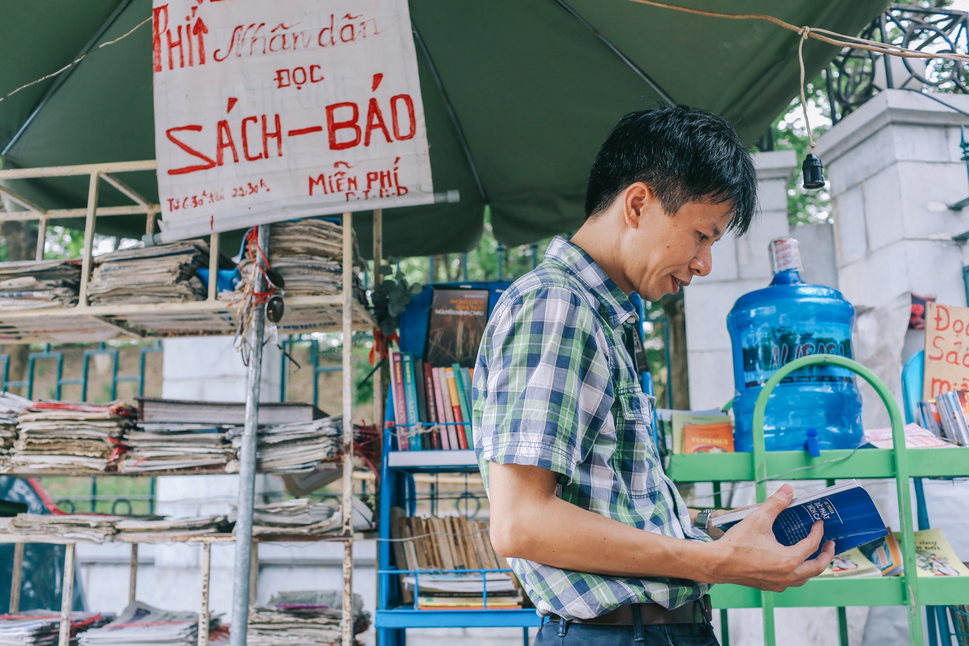 quay bao mien phi cu ba 72 tuoi anh 3