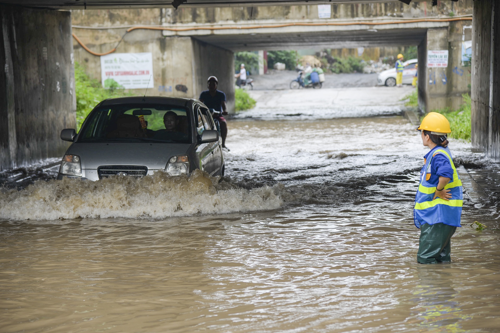 ham chui dai lo thang long ngap sau anh 6