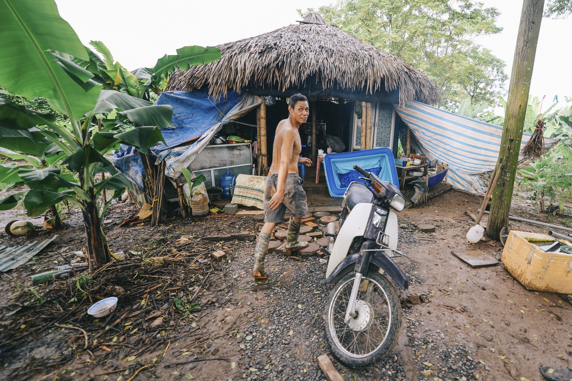 lam thuyen chuoi di chuyen trong mua xa lu anh 12