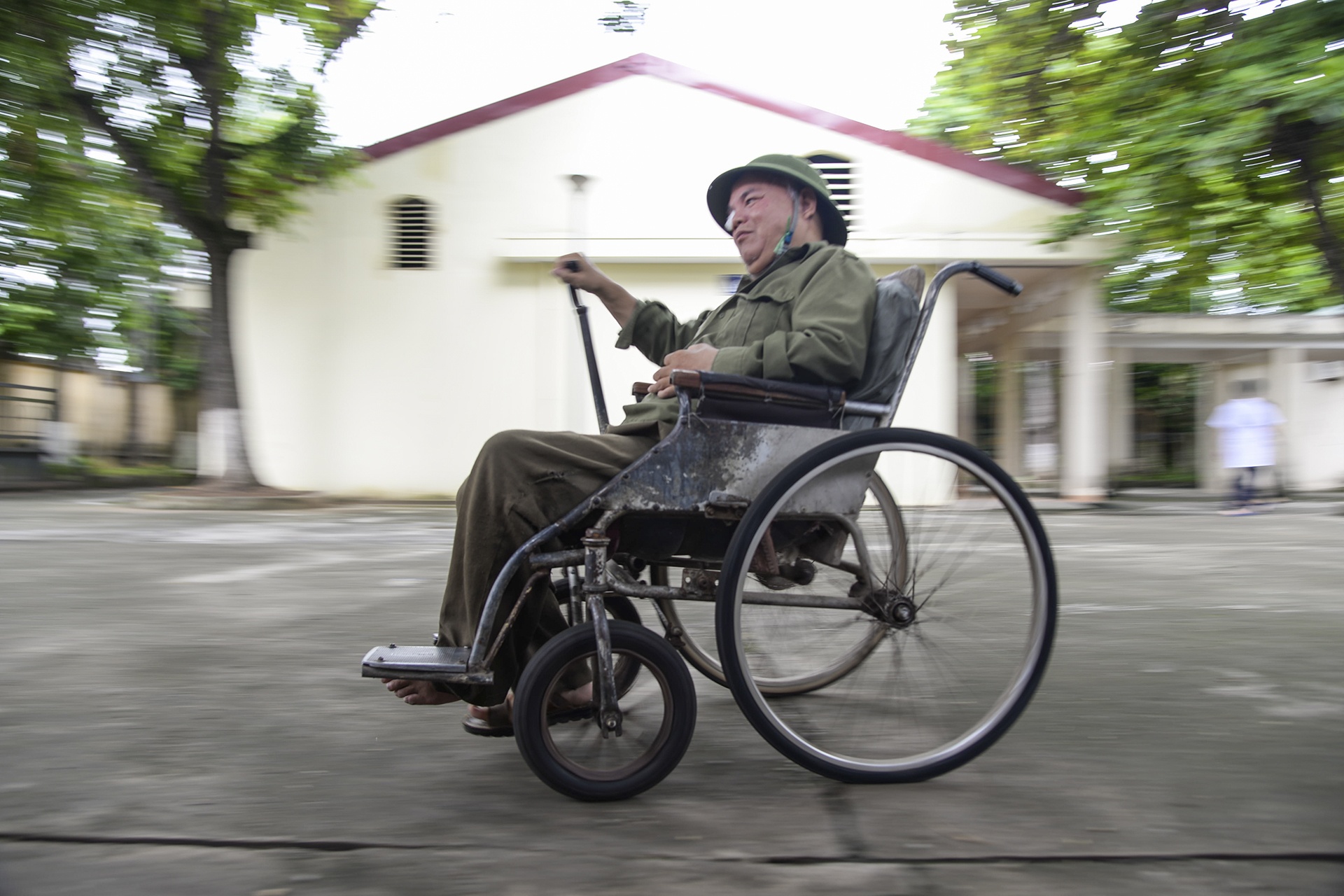 nguoi linh buoc ra tu cuoc chien anh 13