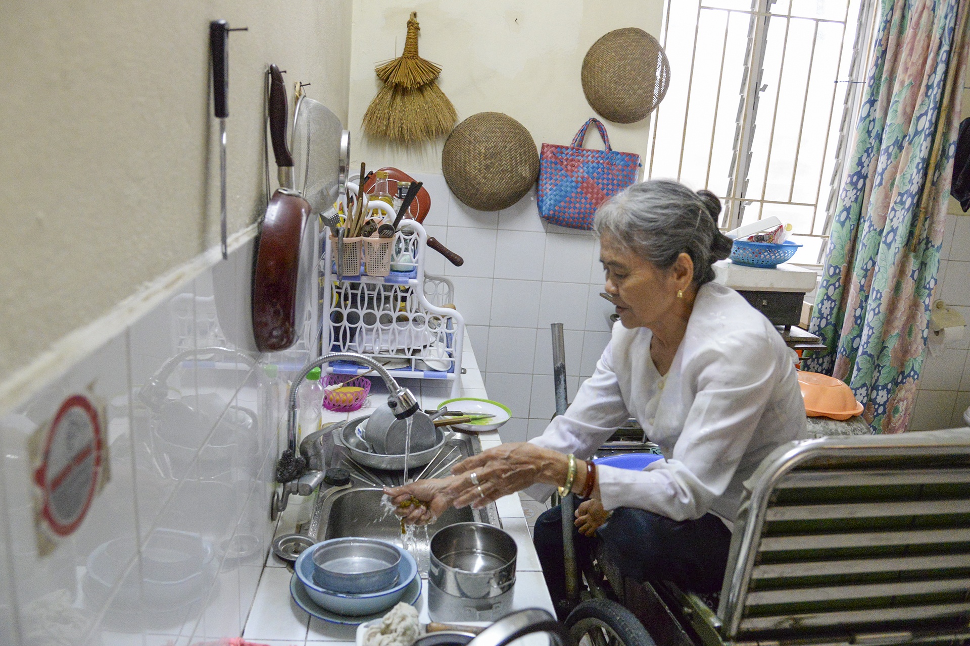 nguoi linh buoc ra tu cuoc chien anh 6