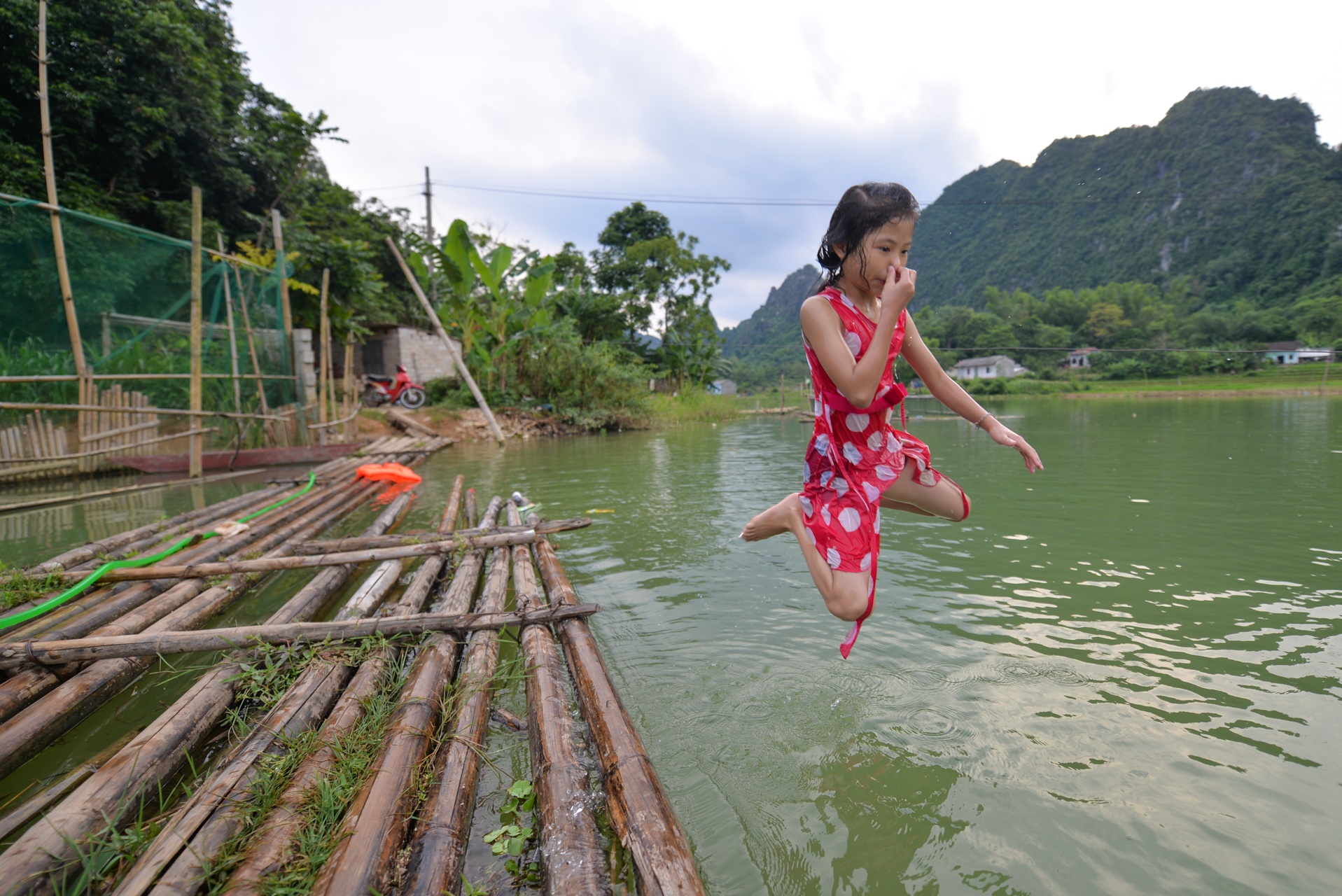 cau tre tam o Lang Son anh 14