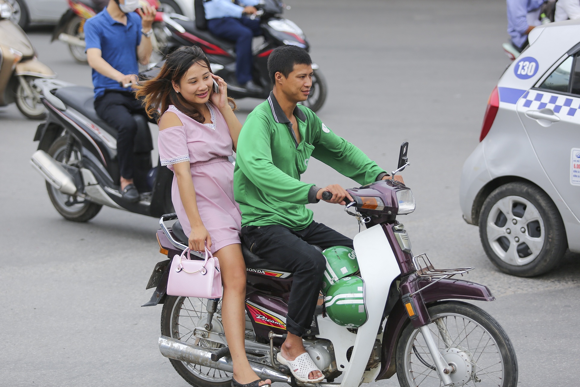 xe Grab vi pham giao thong anh 9