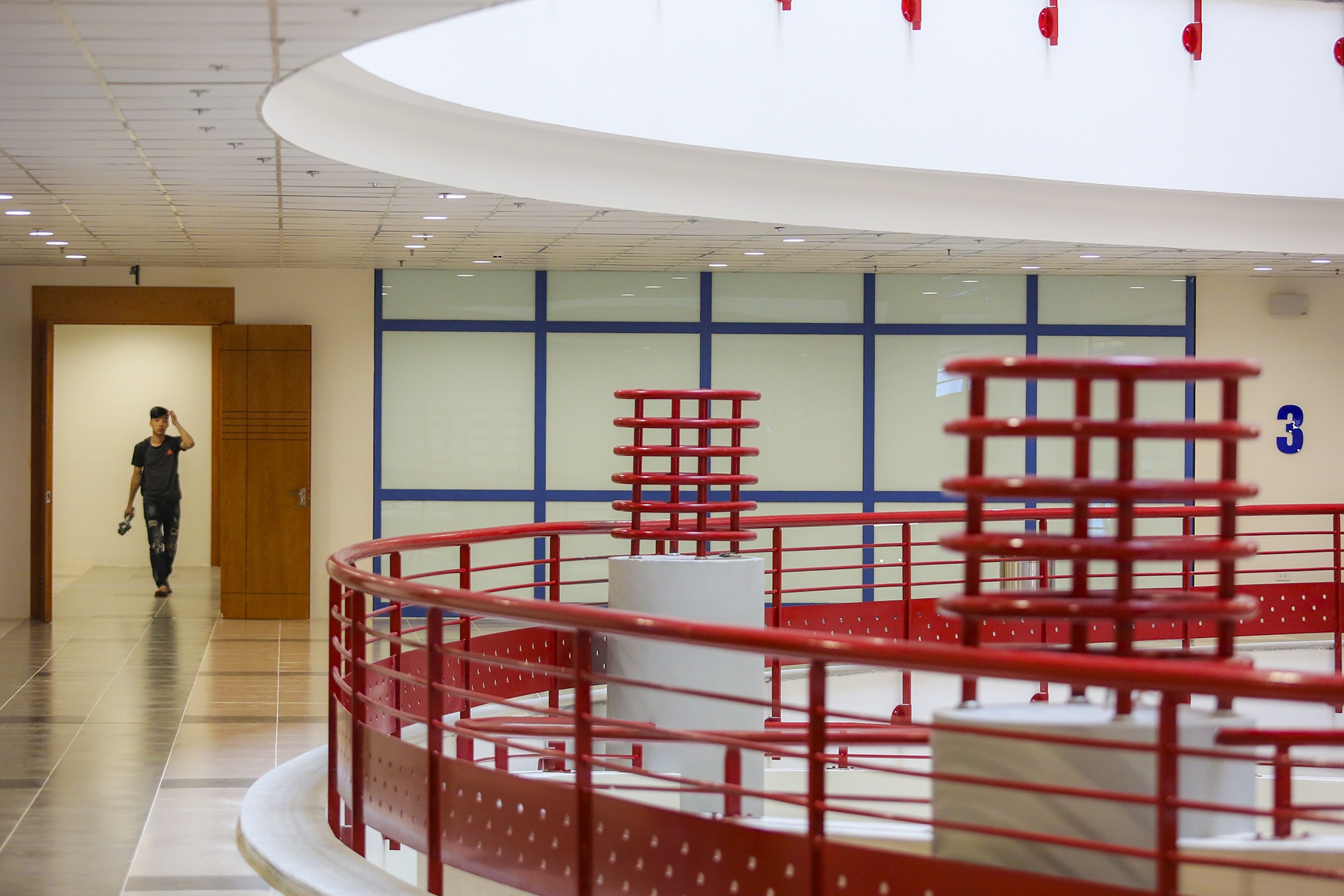 toa nha the ky DH kinh te quoc dan anh 5