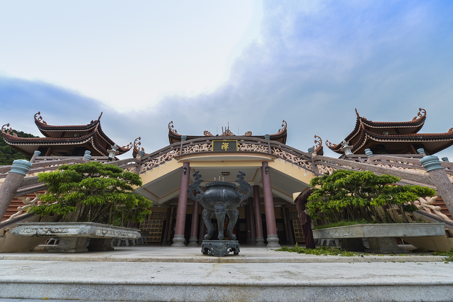 Chua Cai Bau chon tam linh noi bong lai tien canh anh 14