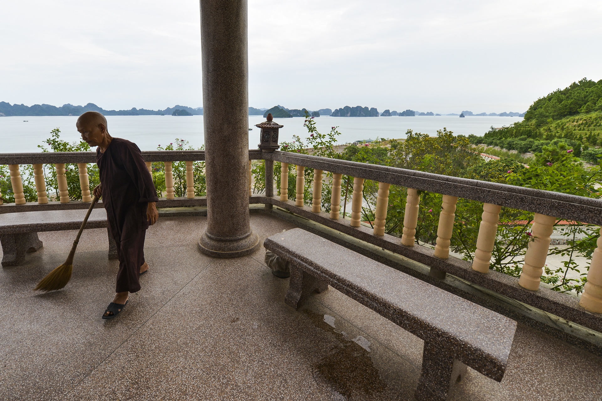 Chua Cai Bau chon tam linh noi bong lai tien canh anh 4