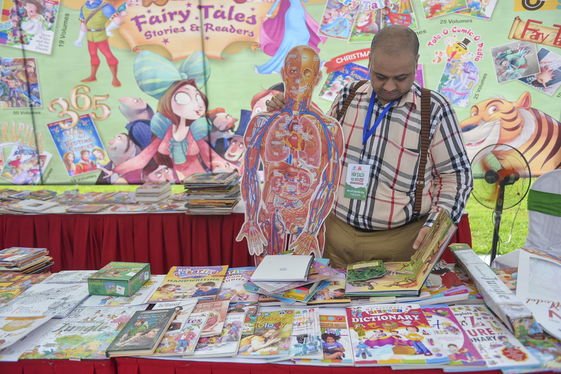 Hoi sach Ha Noi Sach va Khoi nghiep anh 7