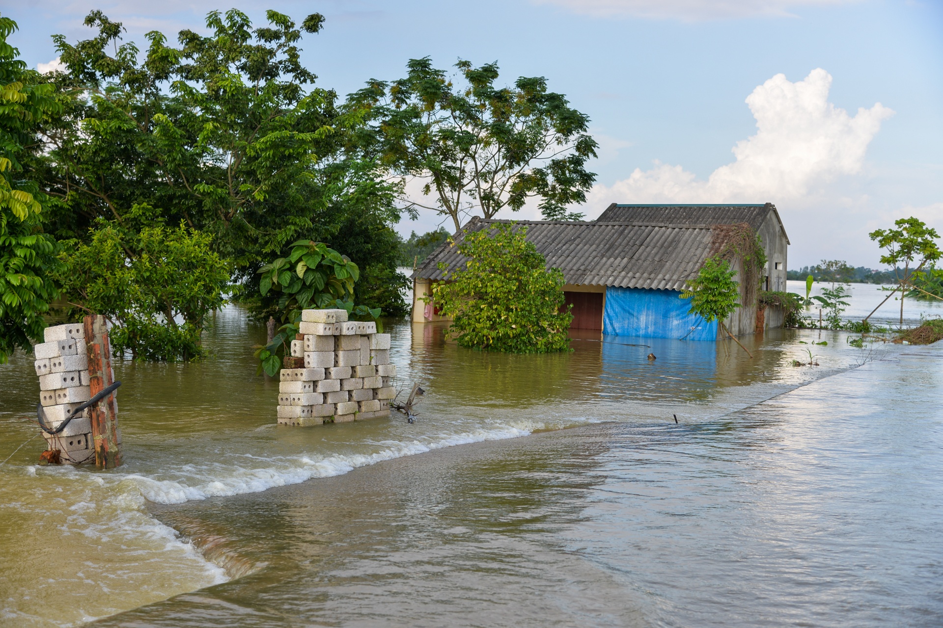 cuoc song nguoi dan dao lon do lu anh 1