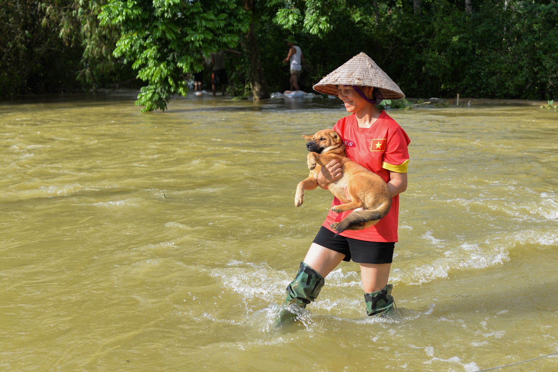 cuoc song nguoi dan dao lon do lu anh 3