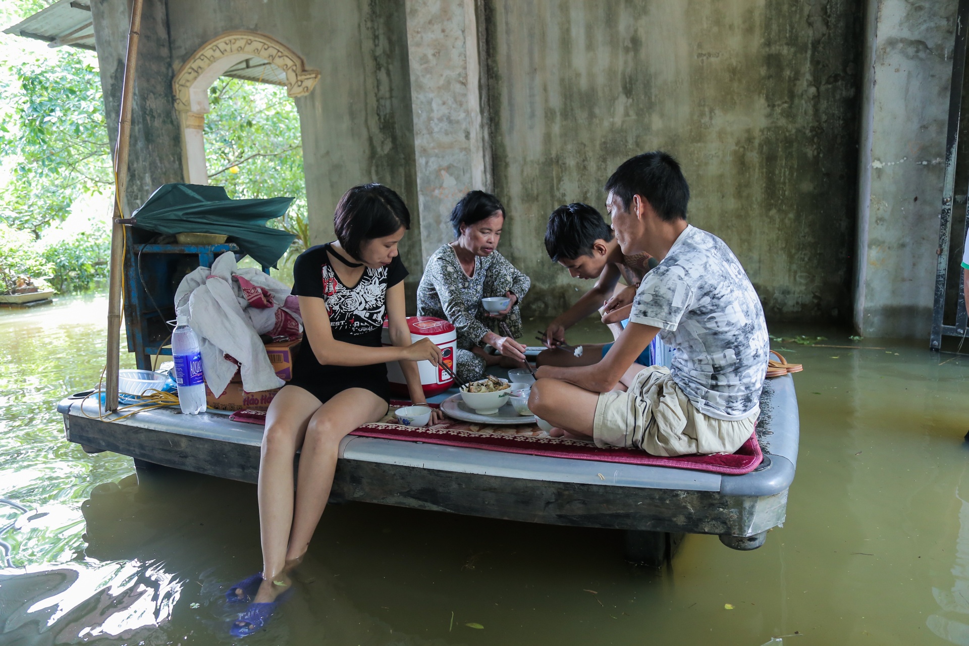 Muon cach ung pho voi ngap lut cua nguoi dan anh 4