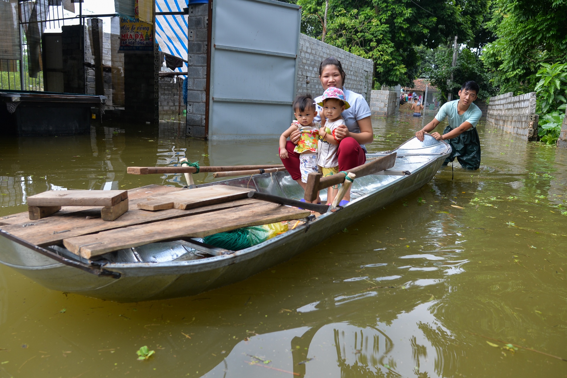 Muon cach ung pho voi ngap lut cua nguoi dan anh 8