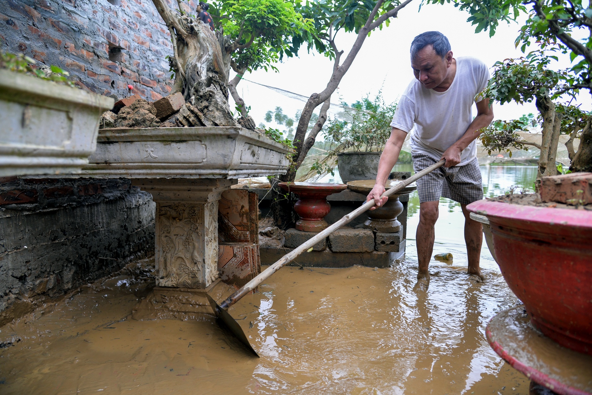lang oc dao khi nuoc lu len anh 15