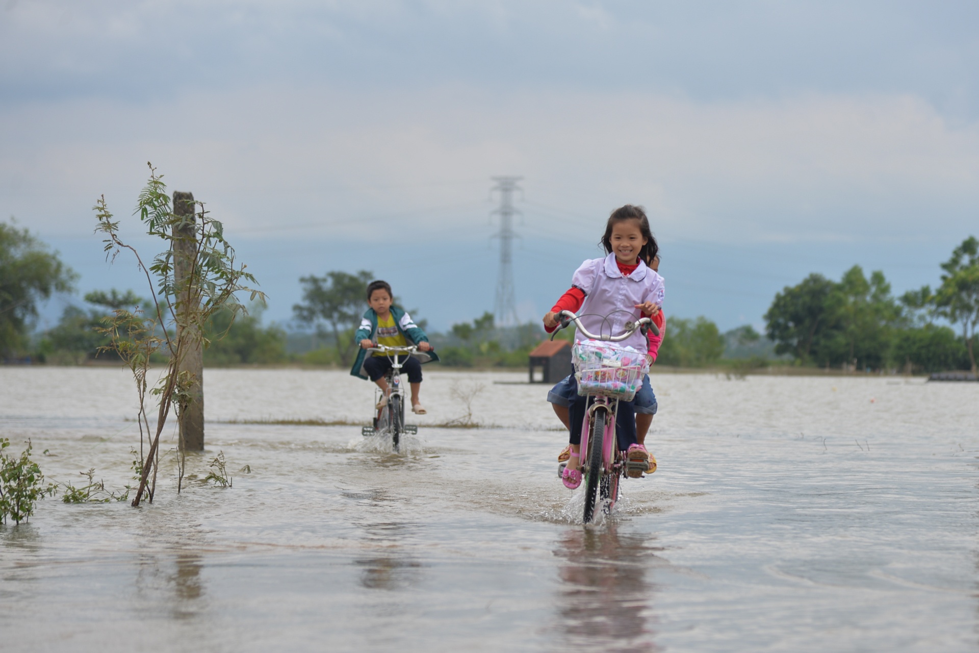 lang oc dao khi nuoc lu len anh 4