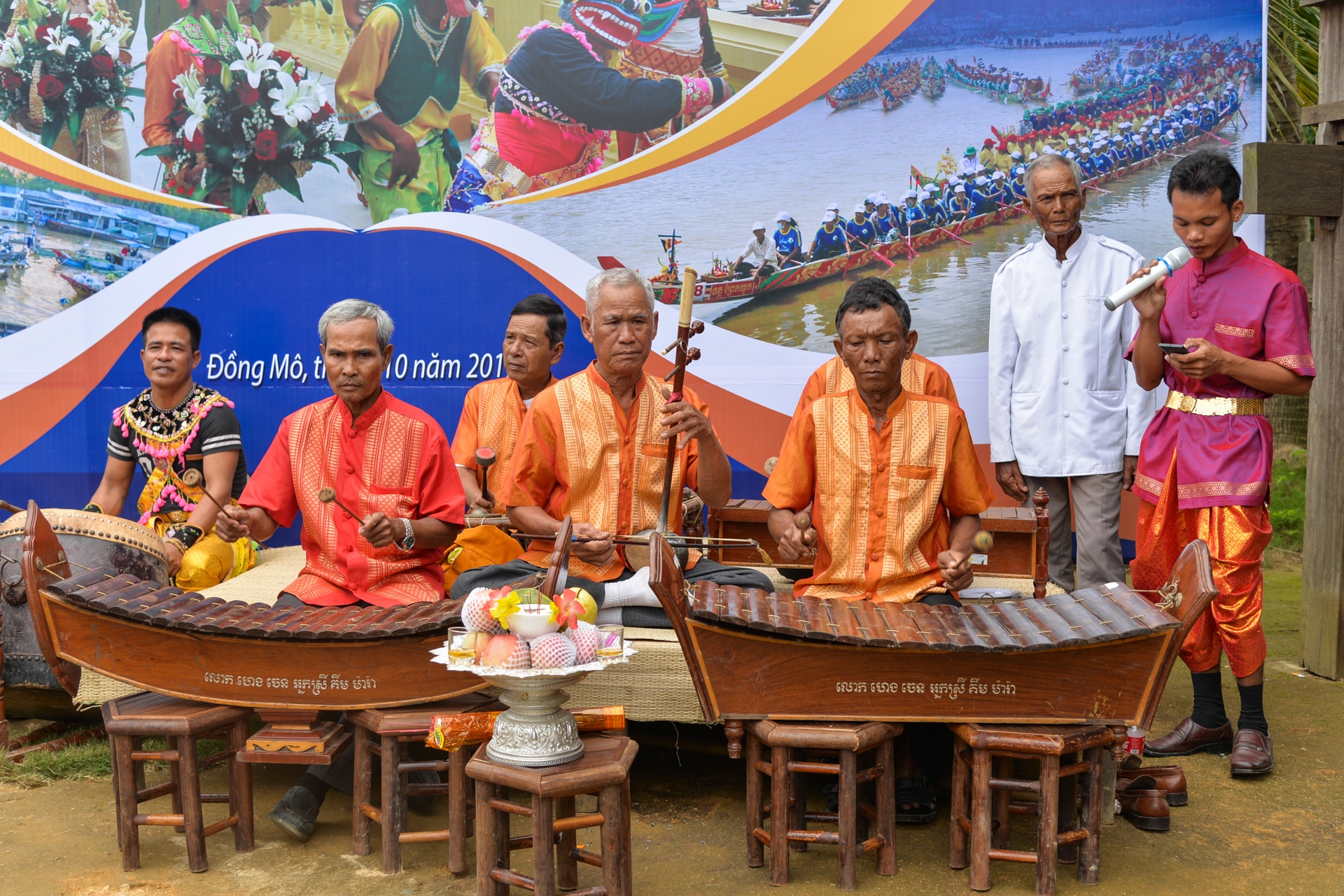 lang van hoa cac dan toc viet nam anh 6