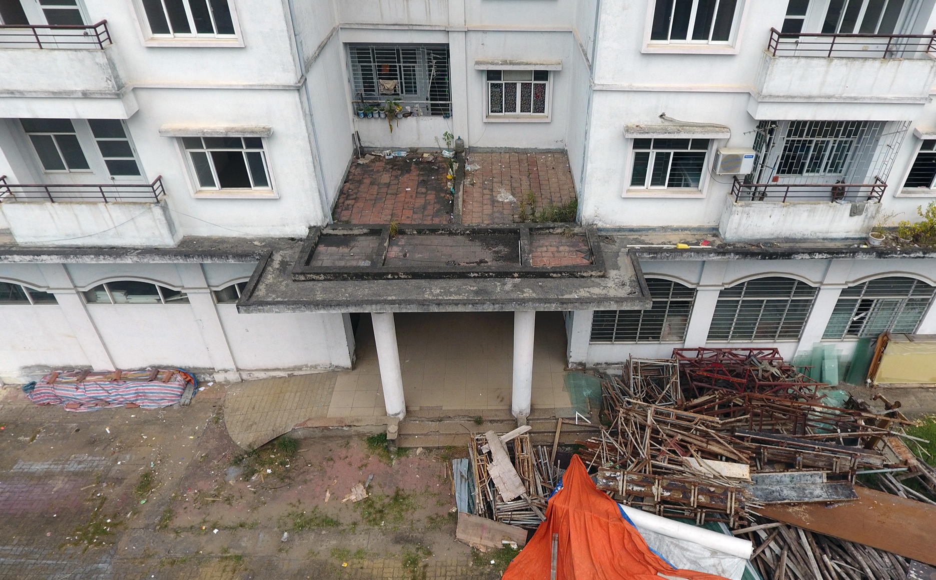 3 toa nha tai dinh cu Sai Dong duoc de xuat xoa bo anh 3