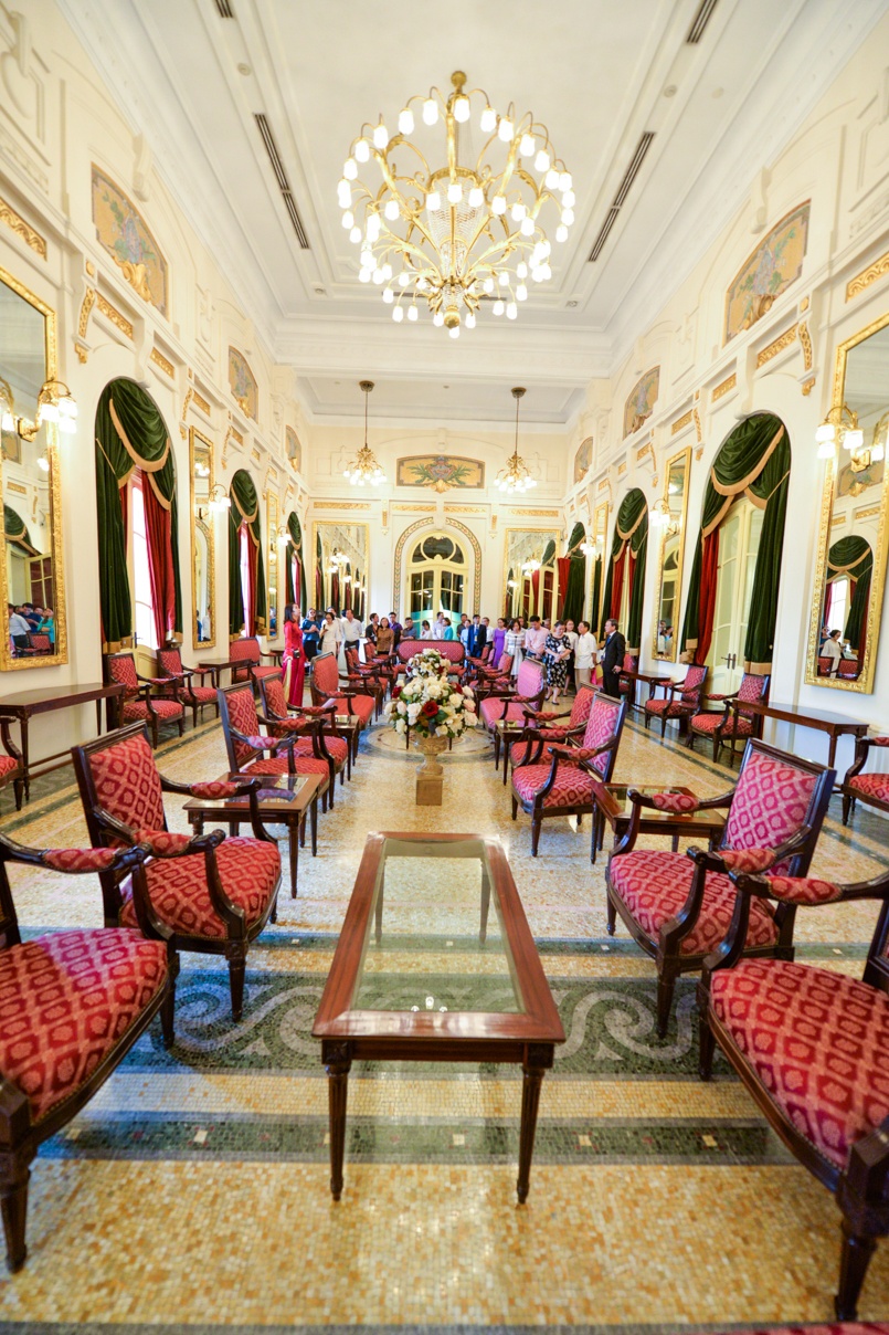 tham quan Nha hat Lon anh 6