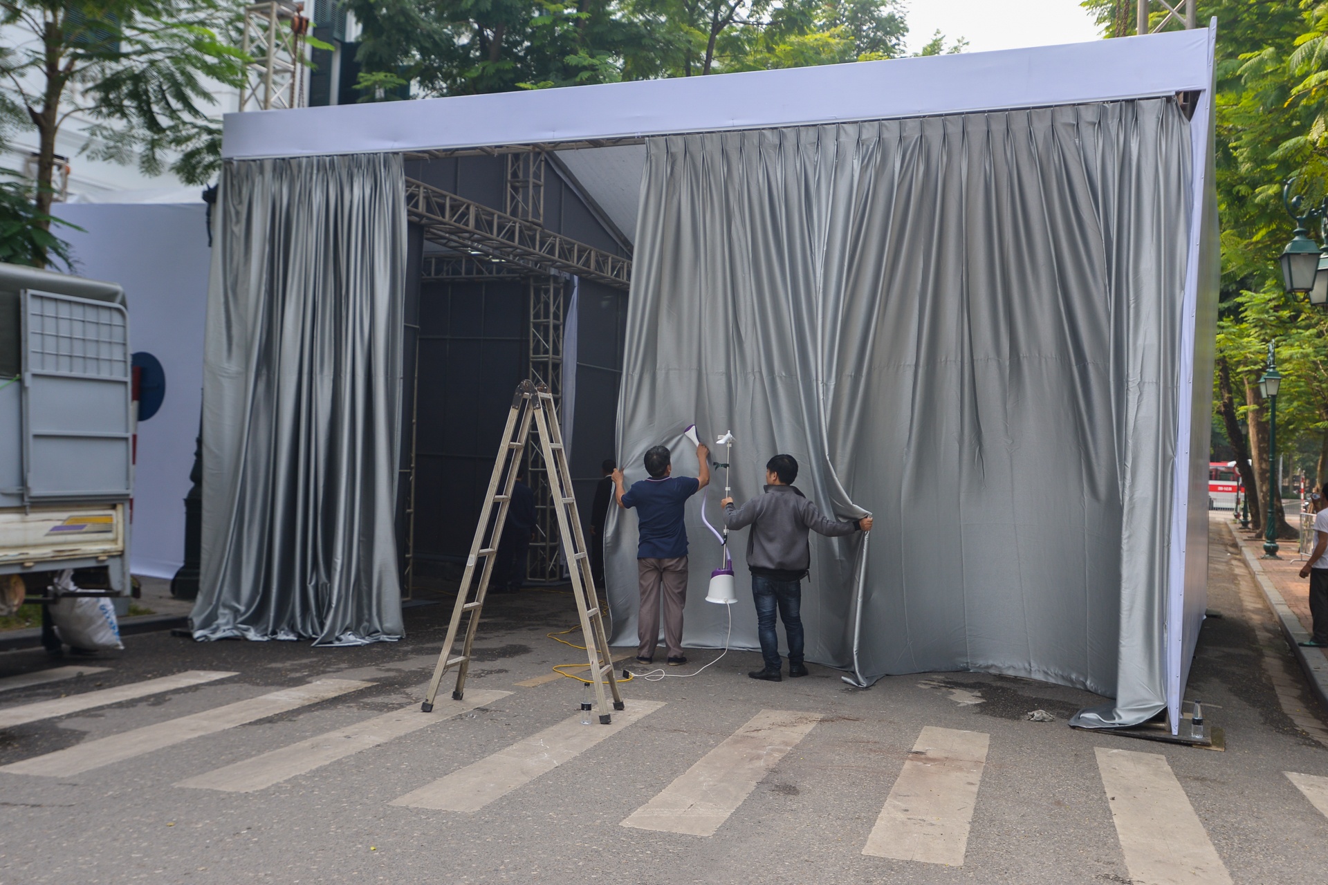 An ninh thắt chặt chuẩn bị đón tổng thống Trump ảnh 9 An ninh that chat chuan bi don tong thong Trump anh 9