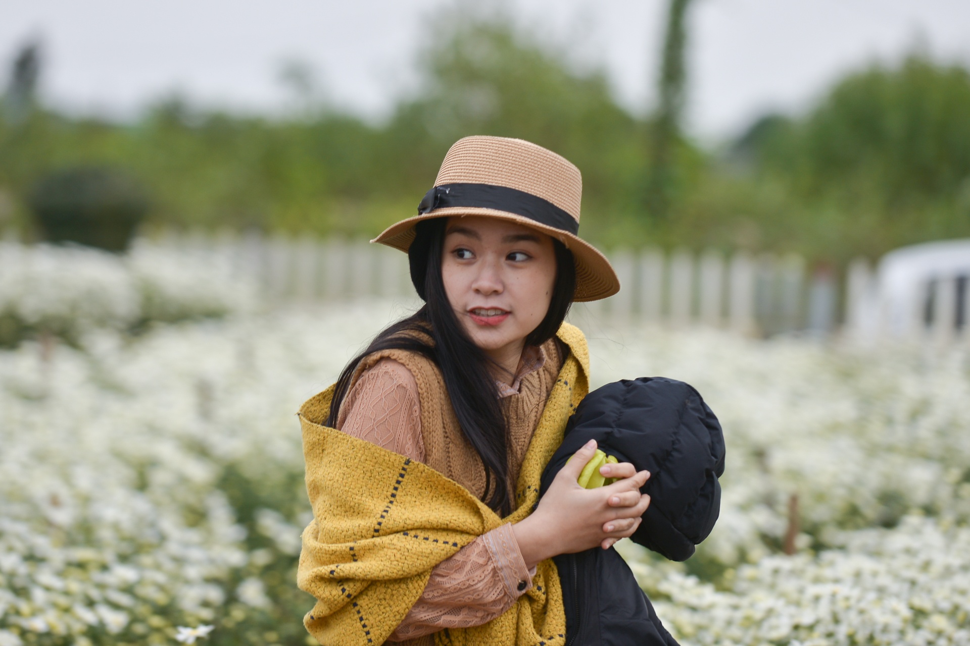 gioi tre Ha Noi chup anh voi cuc hoa mi anh 12