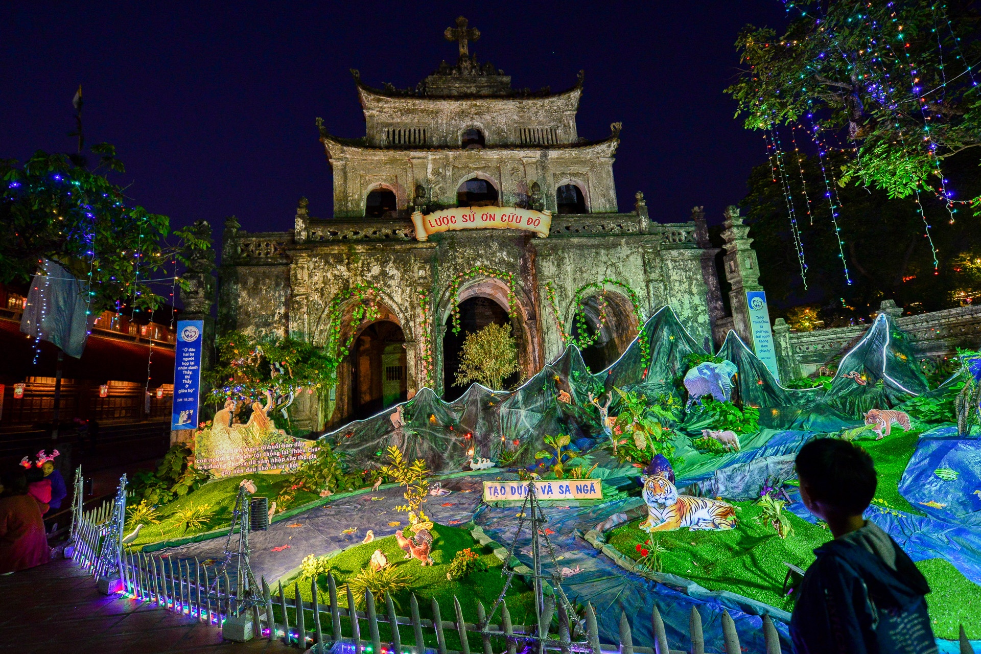 giang sinh o nha tho da Phat Diem anh 2