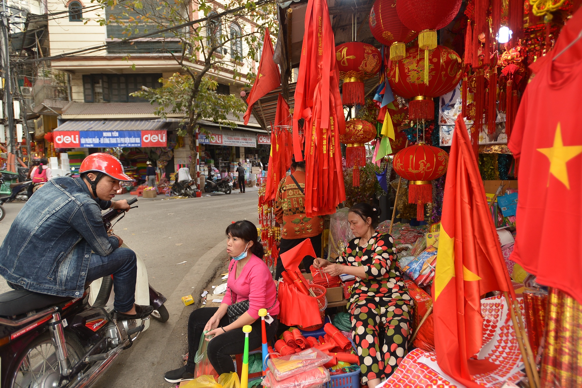 nguoi dan mua co do sao vang co vu U23 anh 13