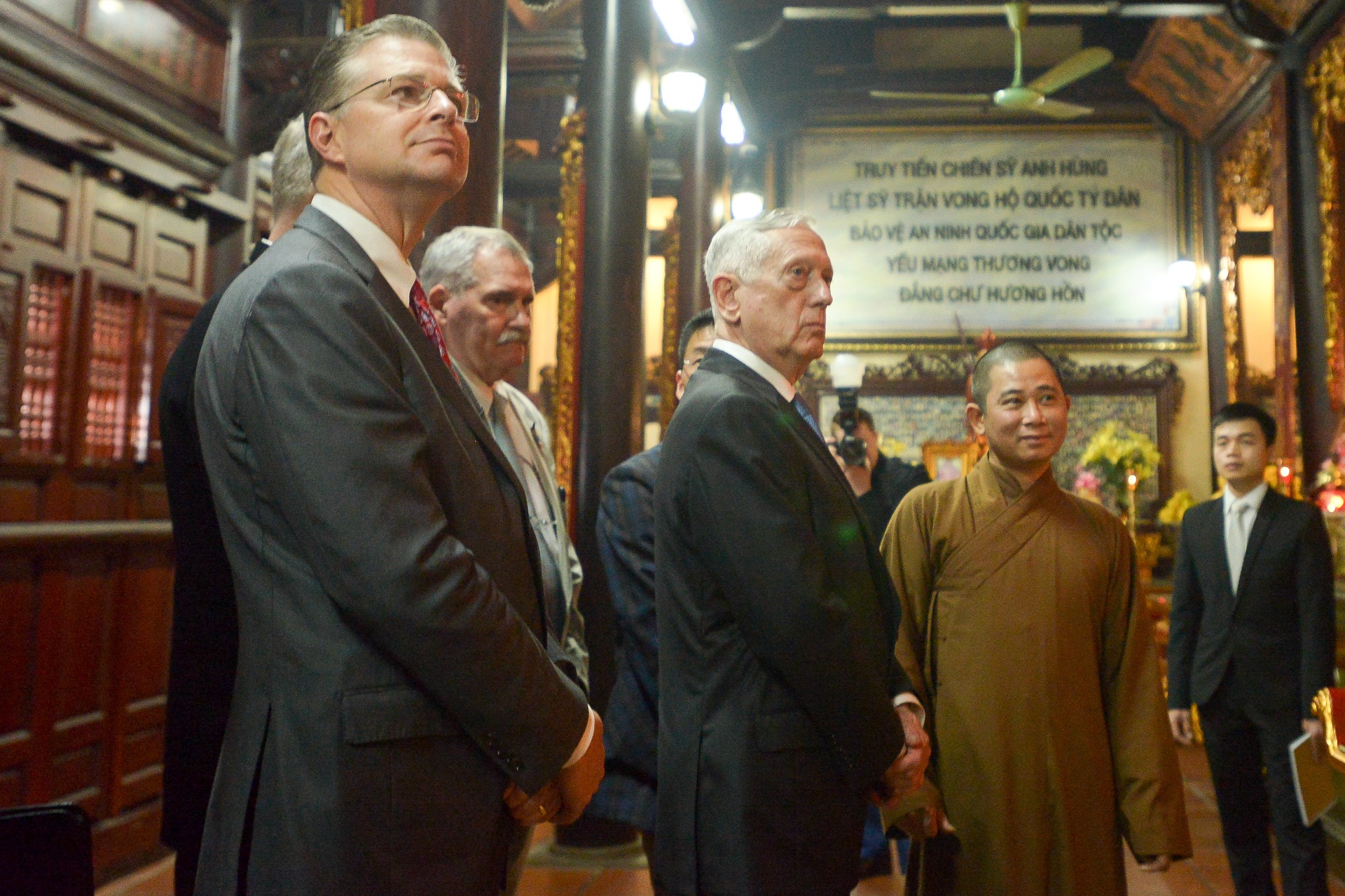 Bo truong Quoc phong My James Mattis tham chua Tran Quoc anh 4