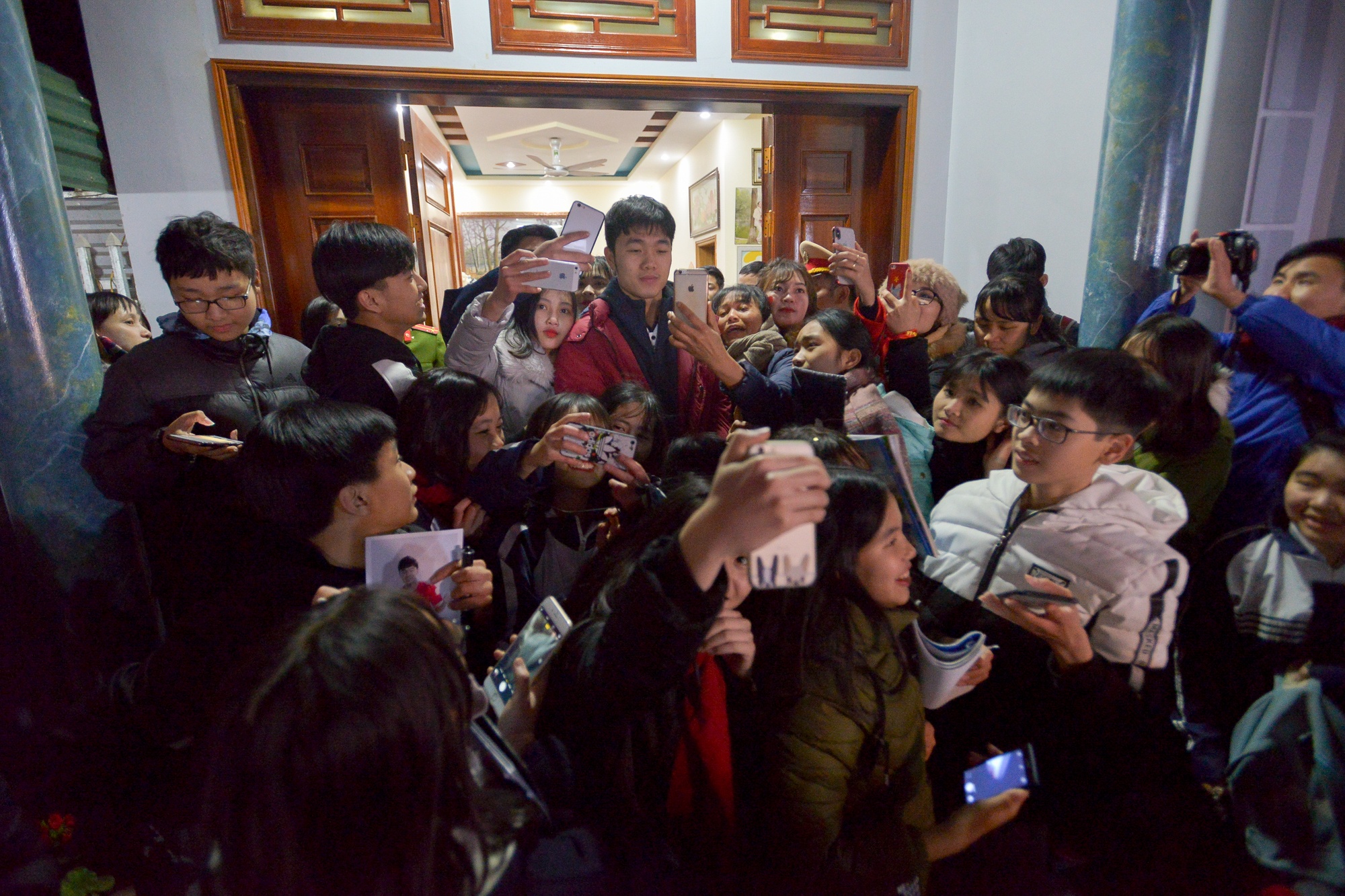 Xuan Truong tro ve que nha o Tuyen Quang anh 11