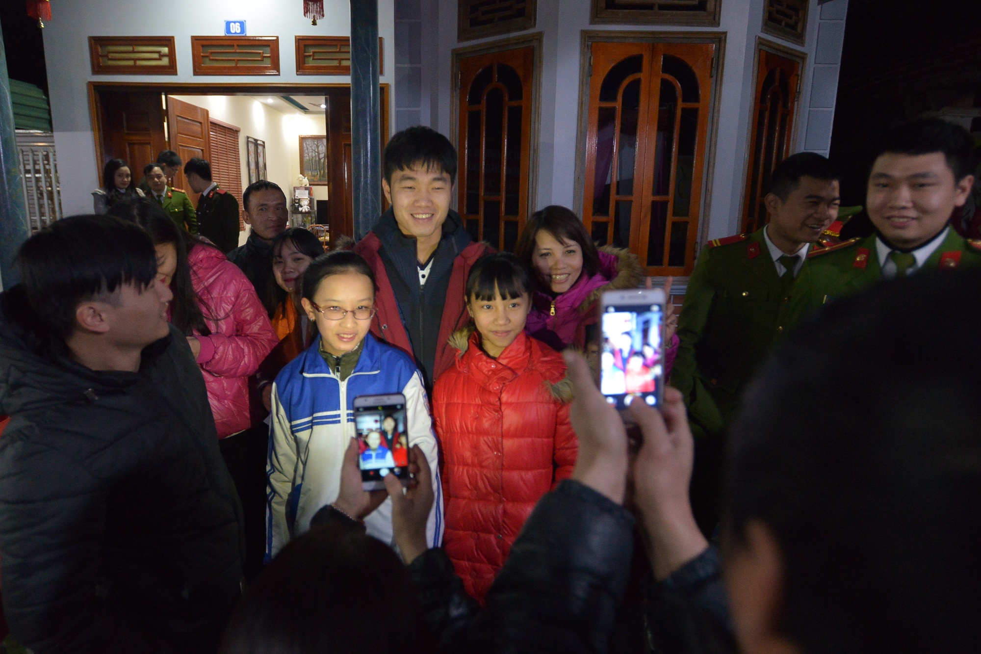 Xuan Truong tro ve que nha o Tuyen Quang anh 12