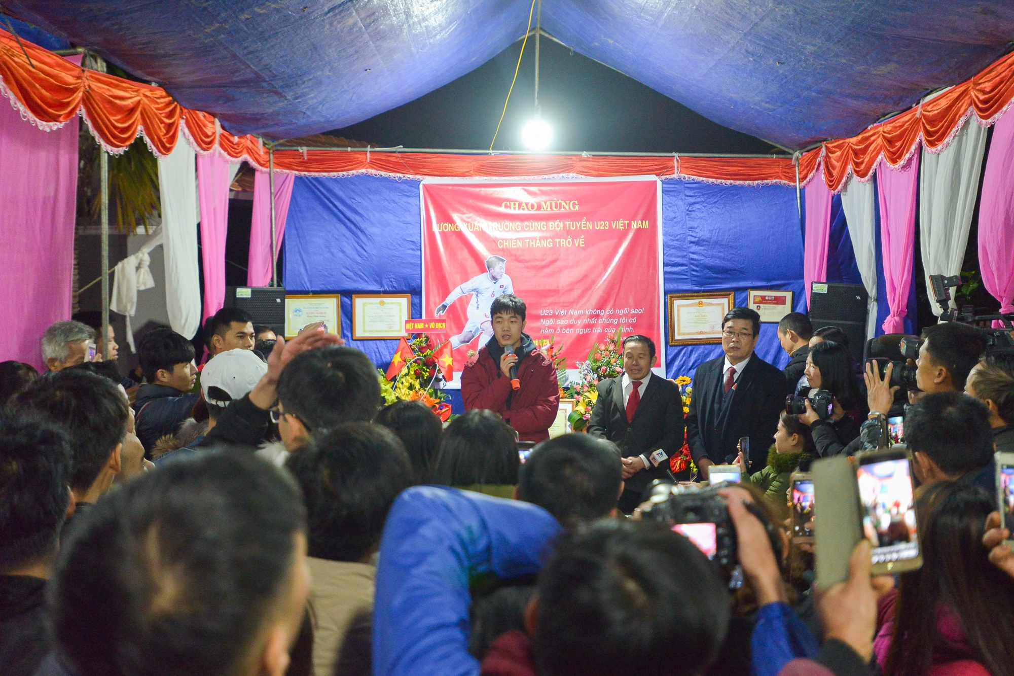 Xuan Truong tro ve que nha o Tuyen Quang anh 10