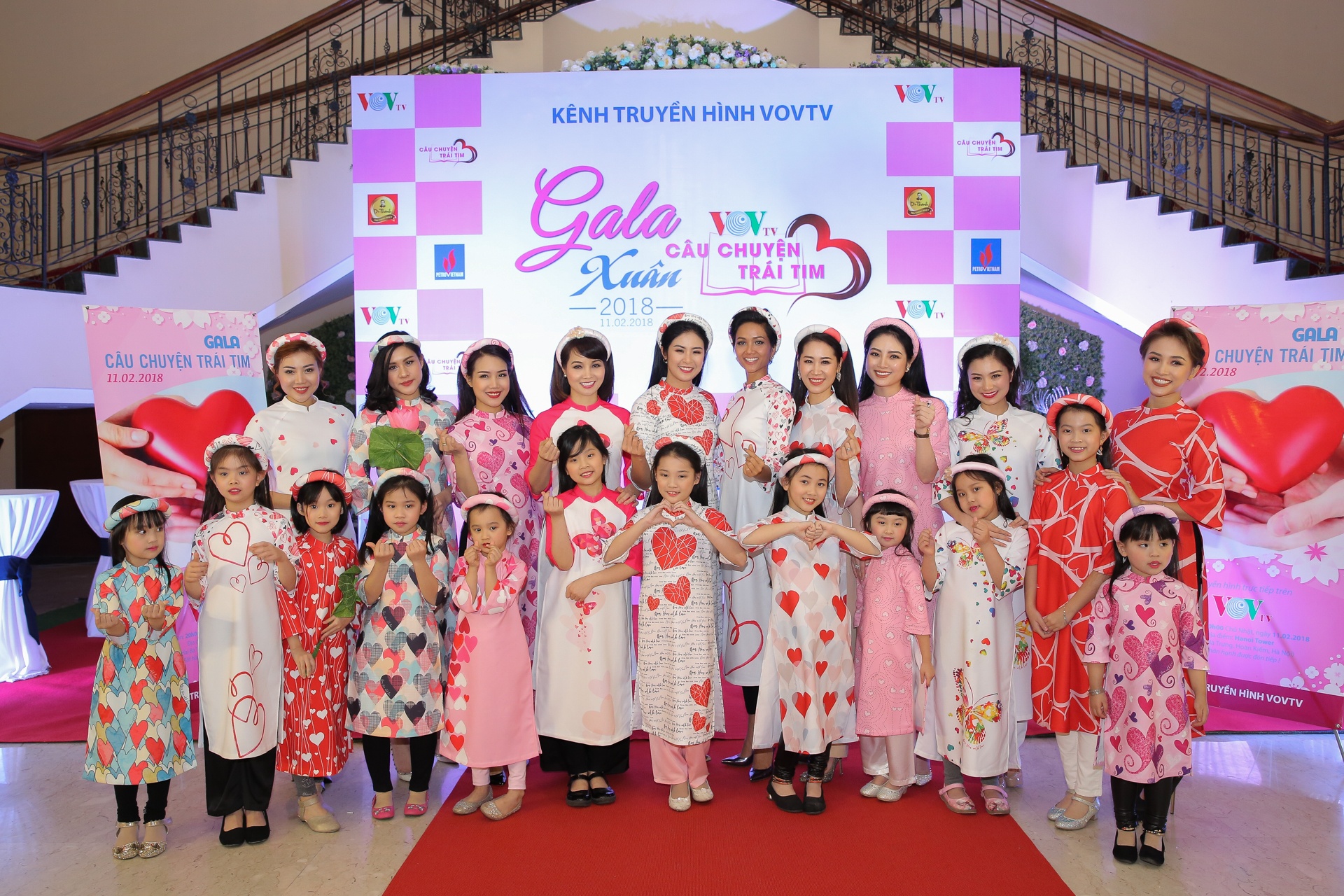 Gan 100 em nho duoc chua benh sau 2 nam phat song ‘Cau chuyen trai tim’ anh 1