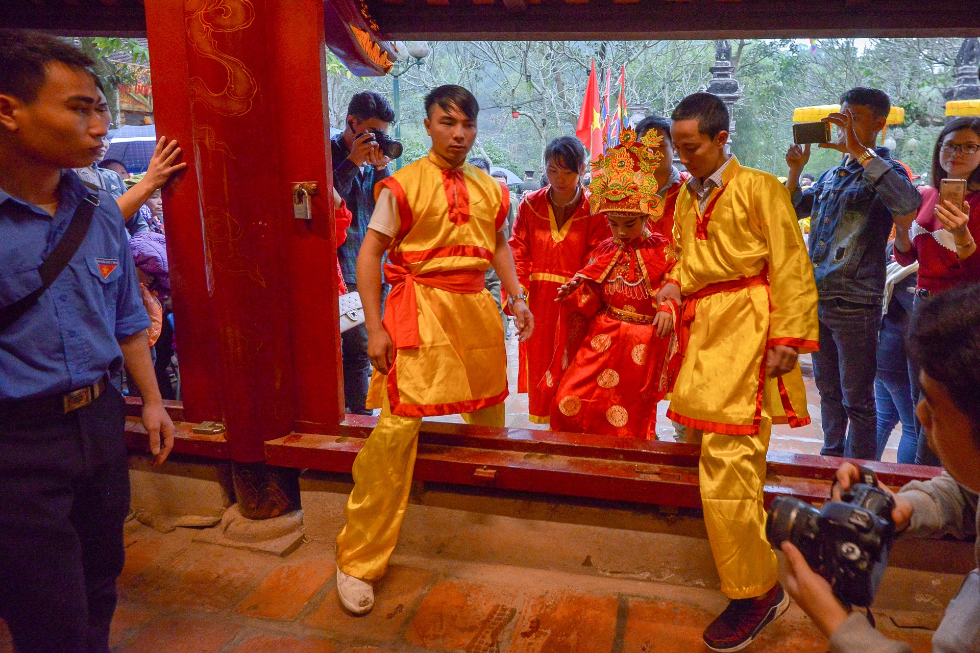 Tuong ba 9 tuoi o Hoi Giong anh 9