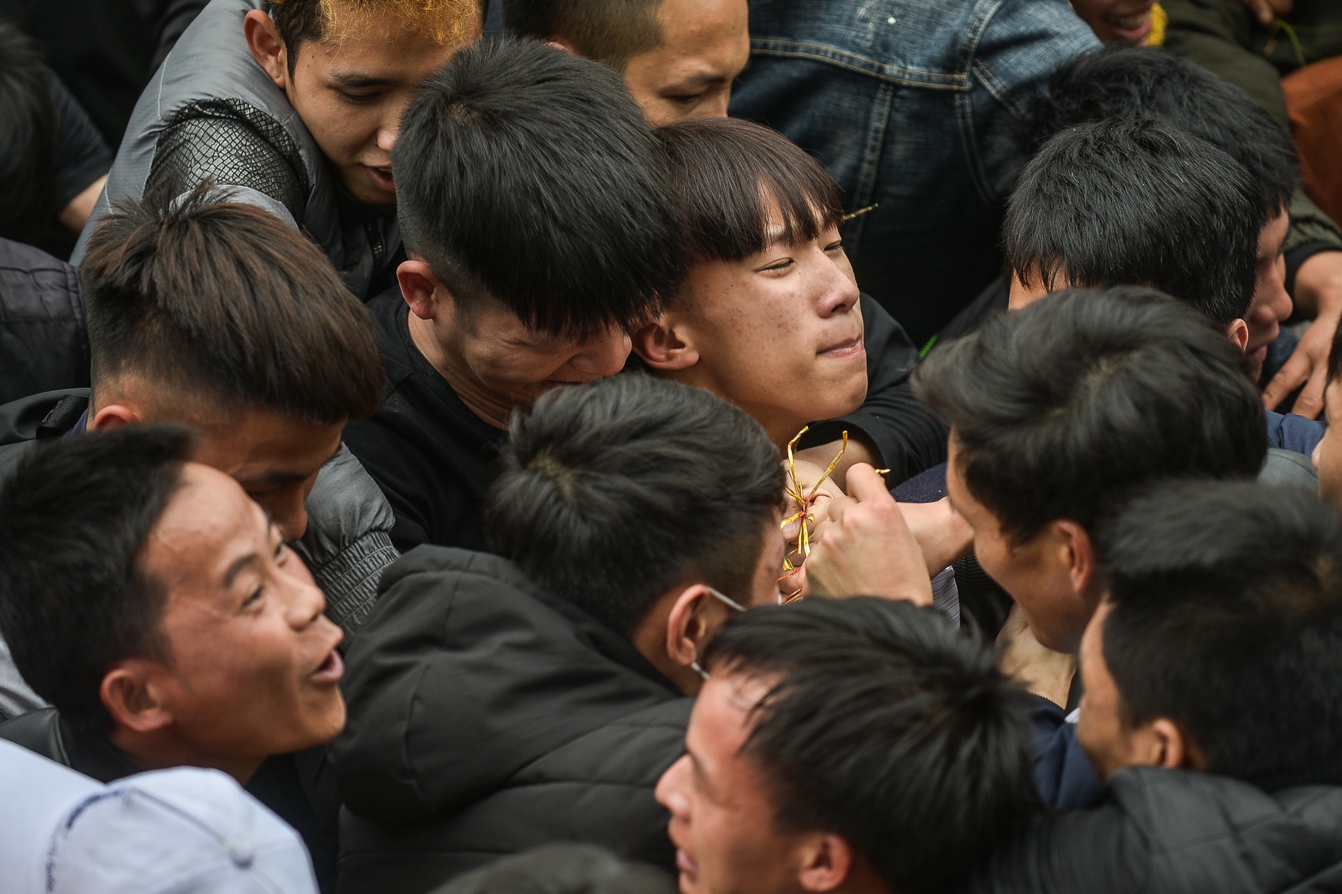 cuop chieu hoi duc but anh 10