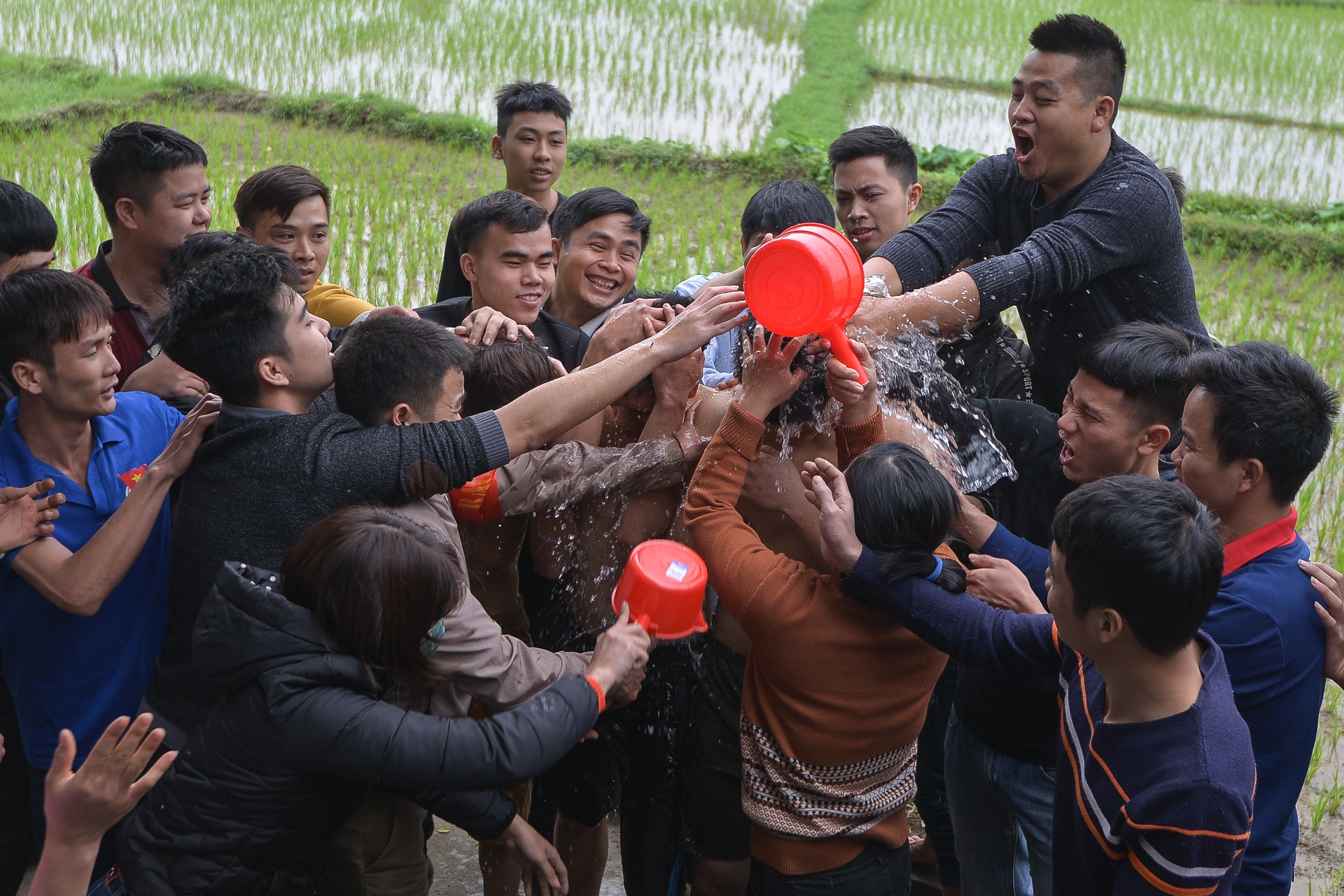 cuop chieu hoi duc but anh 3