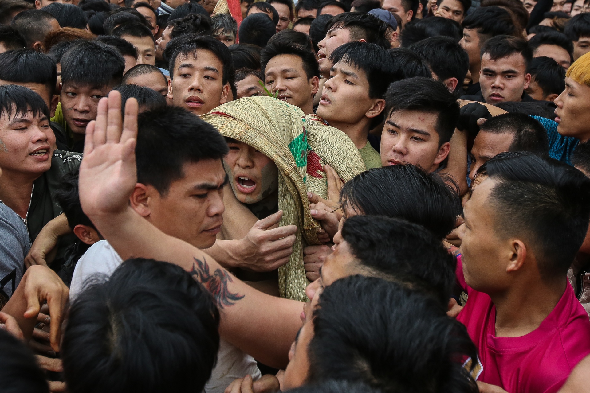 cuop chieu hoi duc but anh 6