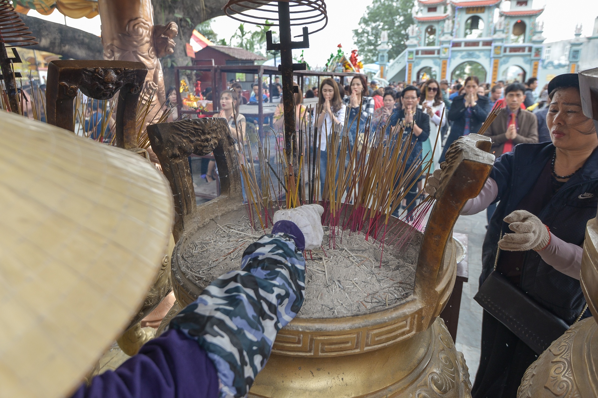 Den Ba Chua Kho anh 11