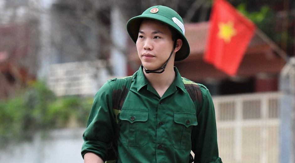 Ngay di linh cua chang trai lam ke toan cho 'Tay' hinh anh