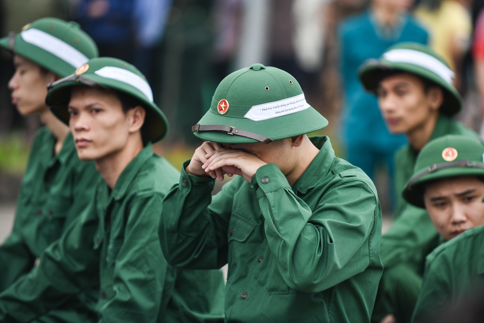 cử nhân nhập ngũ ảnh 28 cu nhan nhap ngu anh 28