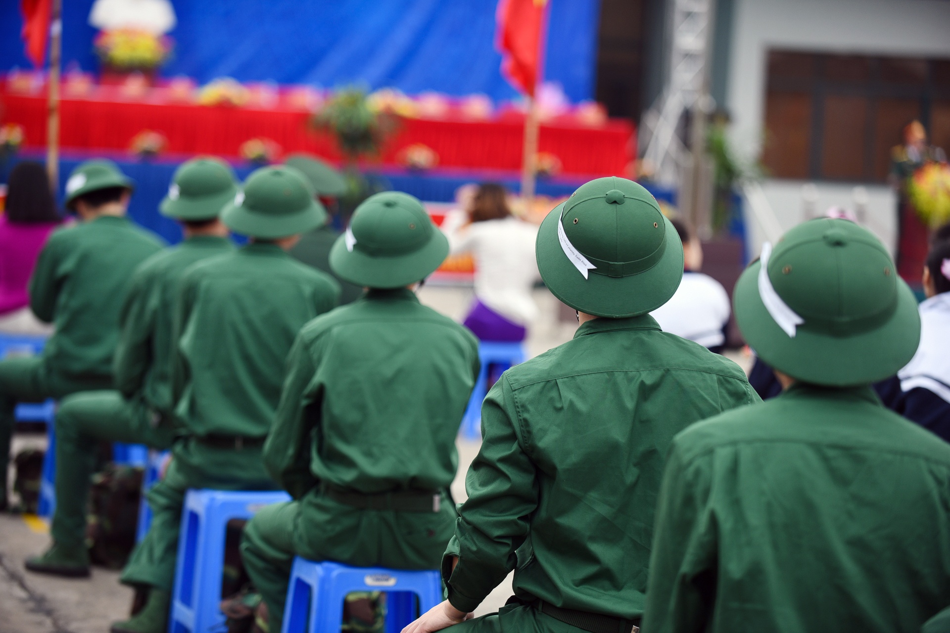 cử nhân nhập ngũ ảnh 20 cu nhan nhap ngu anh 20