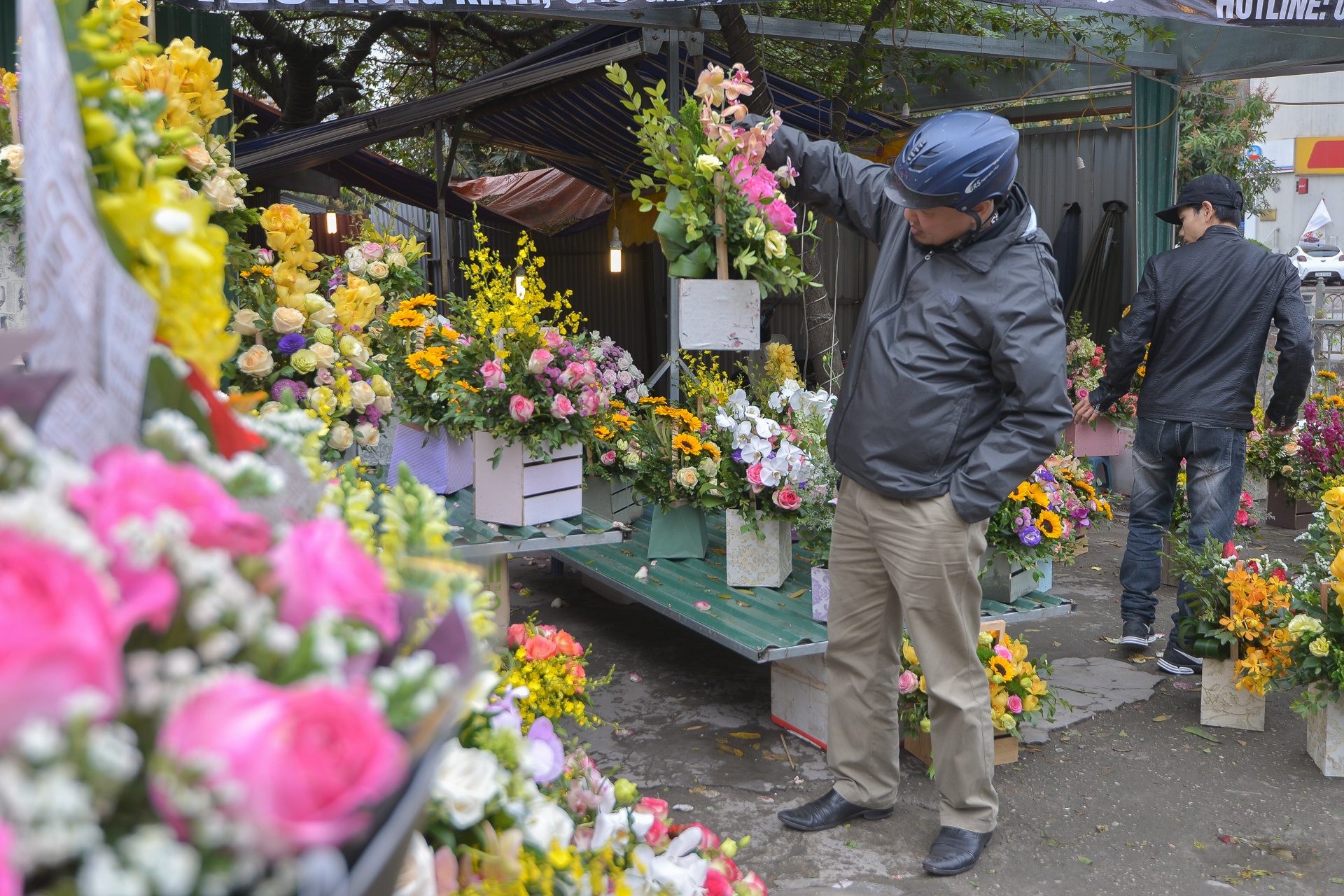 nam gioi mua qua tang ngay 8 thang 3 anh 5