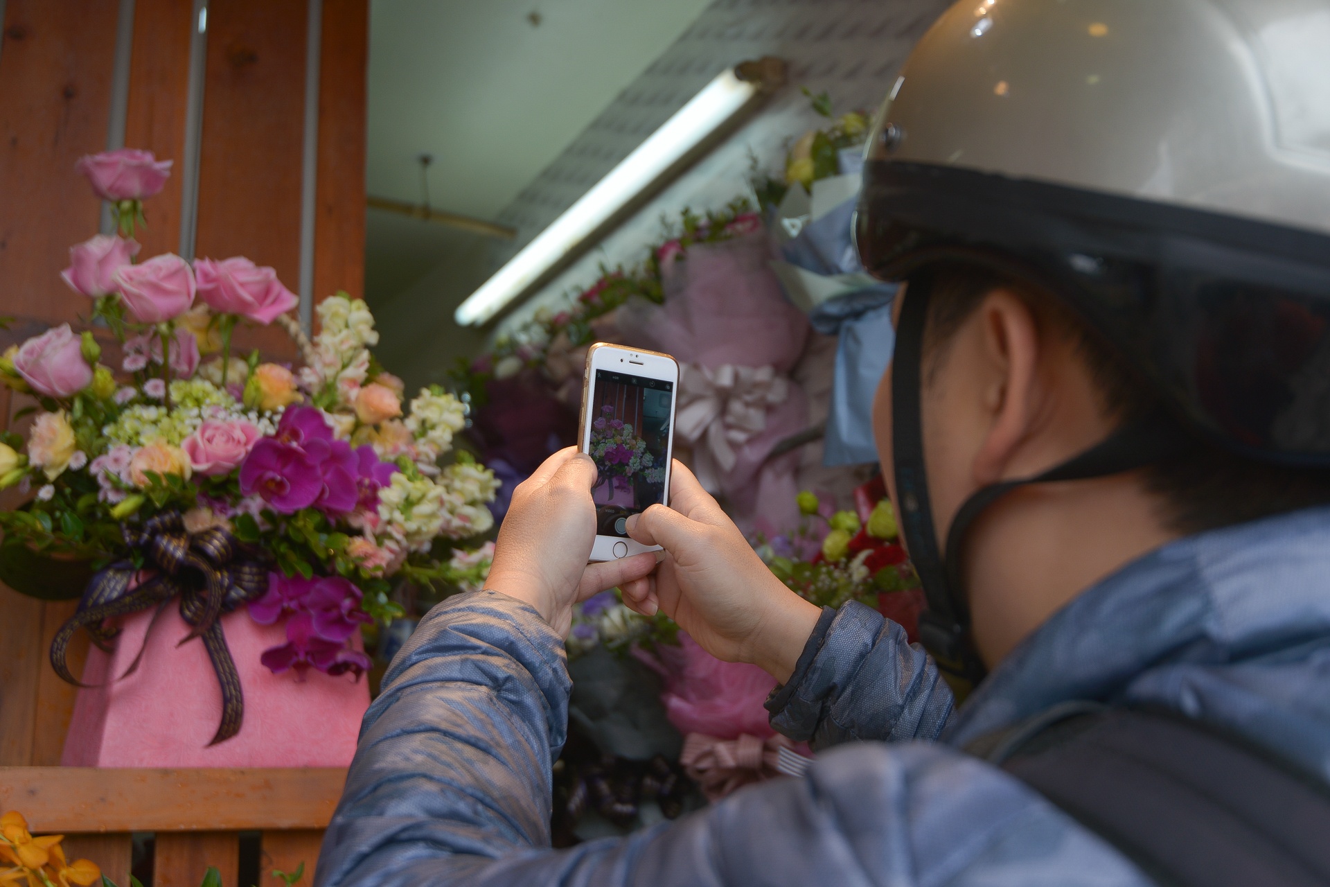 nam gioi mua qua tang ngay 8 thang 3 anh 6