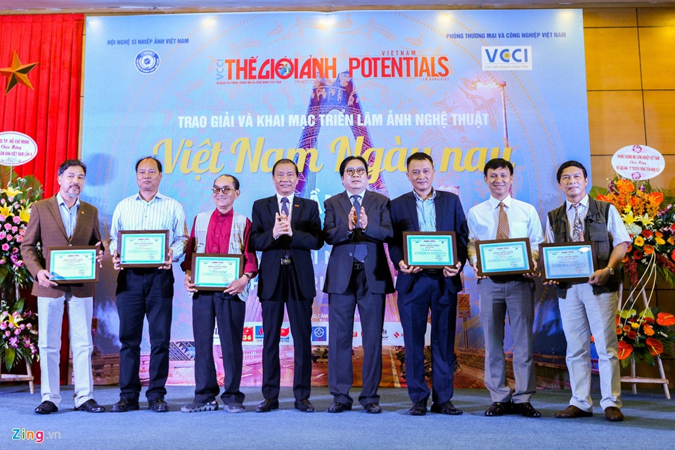 trien lam Viet nam ngay nay anh 17