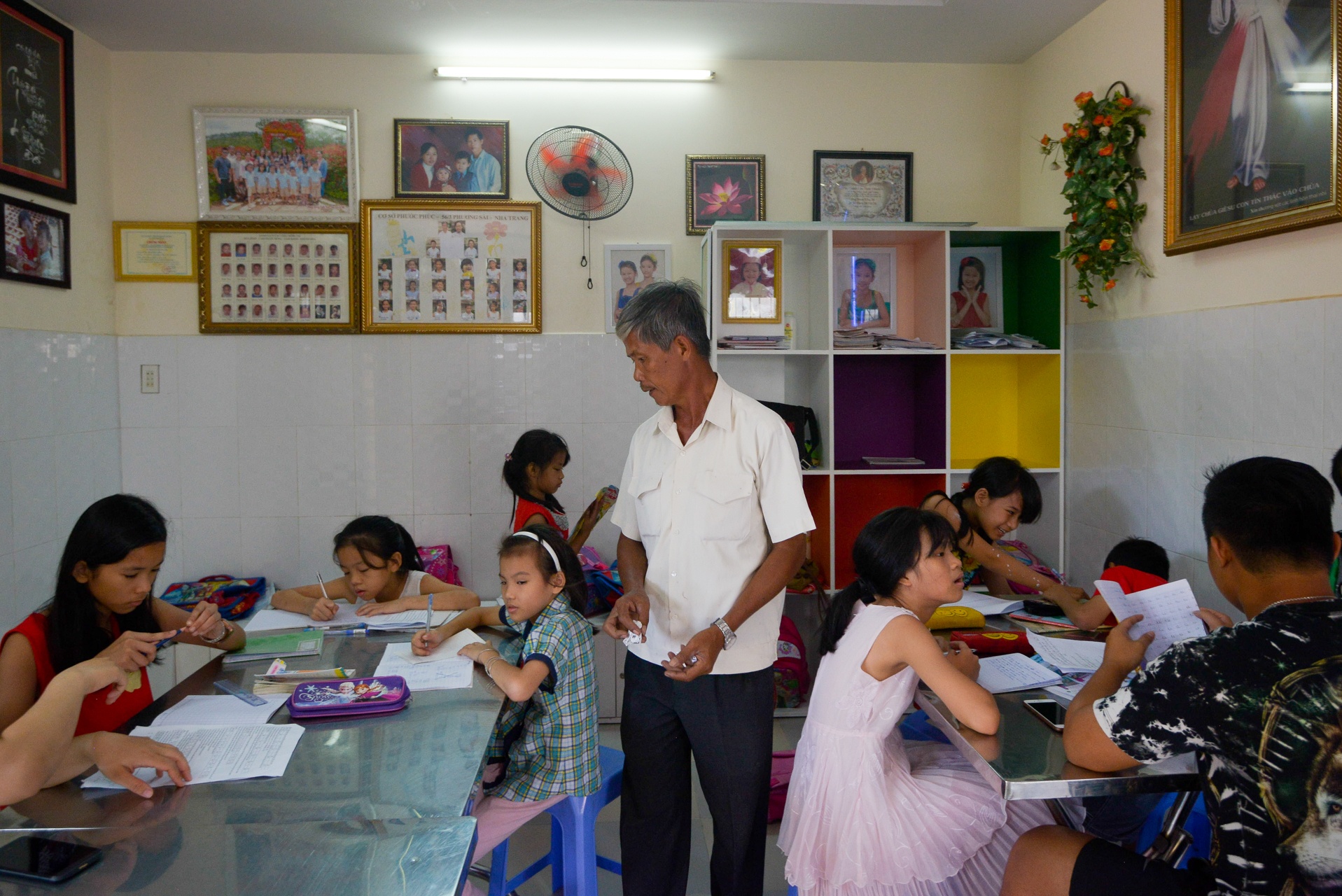 nguoi dan ong chon cat thai nhi anh 17